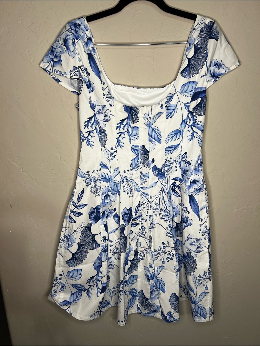 Avec Les Filles Blue White Floral‎ Mini Dress - Picture 8 of 10